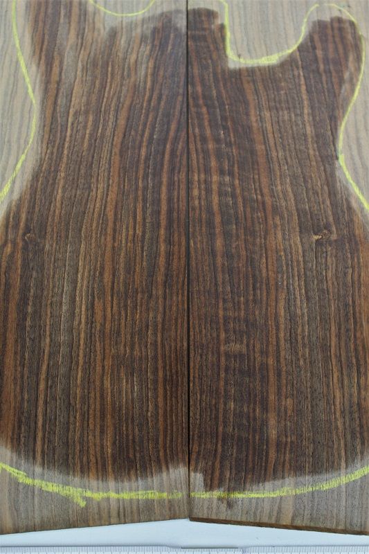 Top European Walnut Burl dark / oscuro, 2-pcs.  8 mm - FSC®100% Unique Piece #021