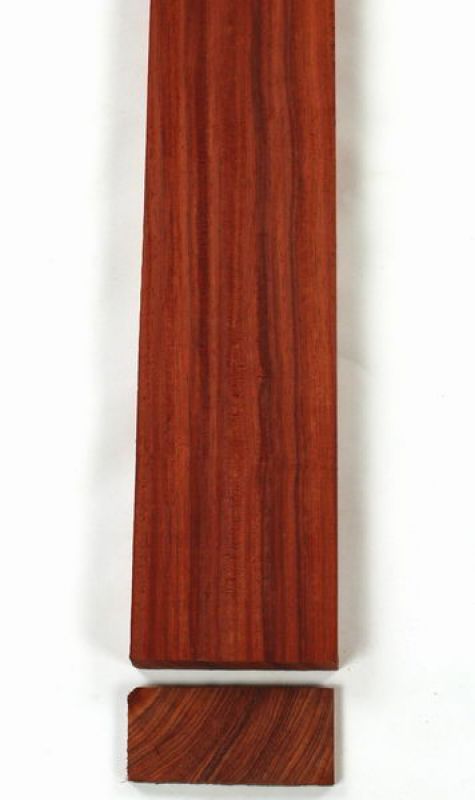 Neck Padouk red, quarter-sawn 720x100x24mm